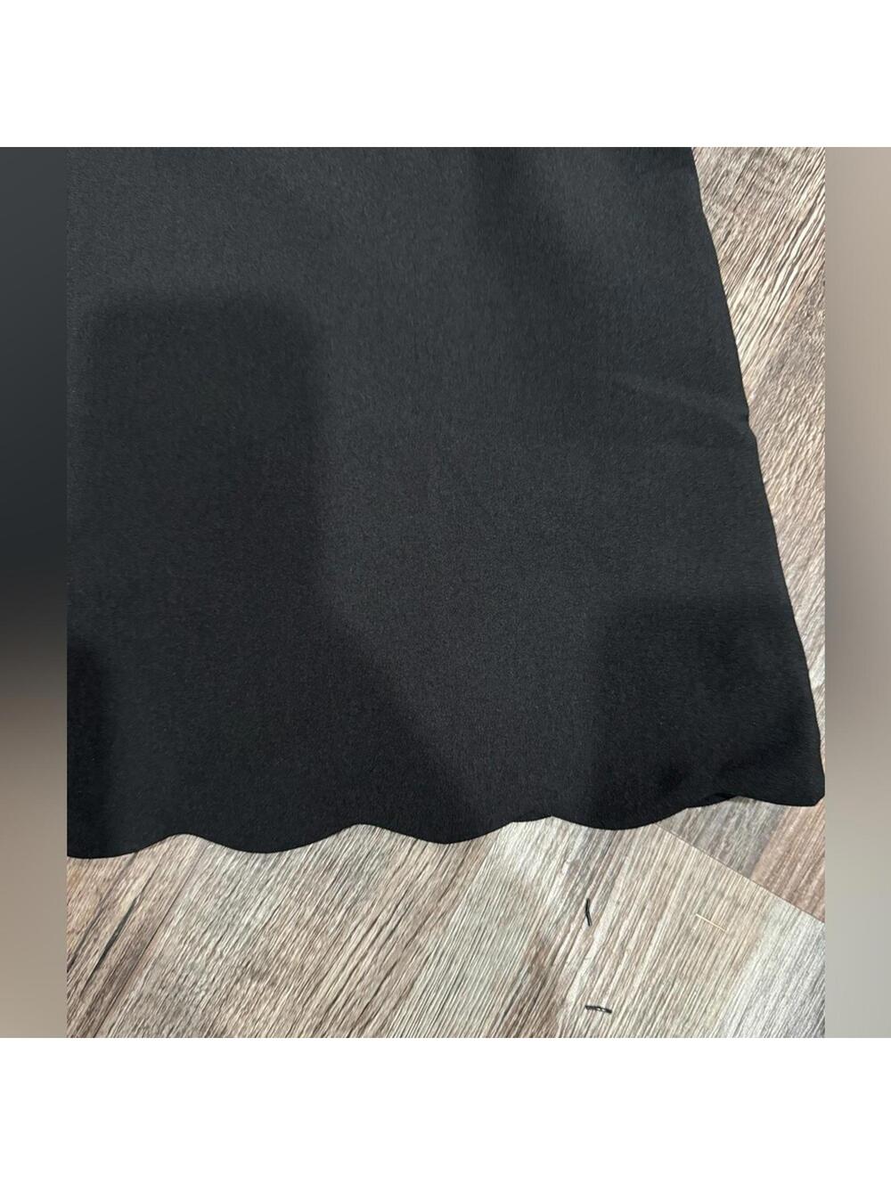 J.Crew Black Scalloped Cami Tank Top Structured Minimalist Coquette 6 - Picture 5 of 9